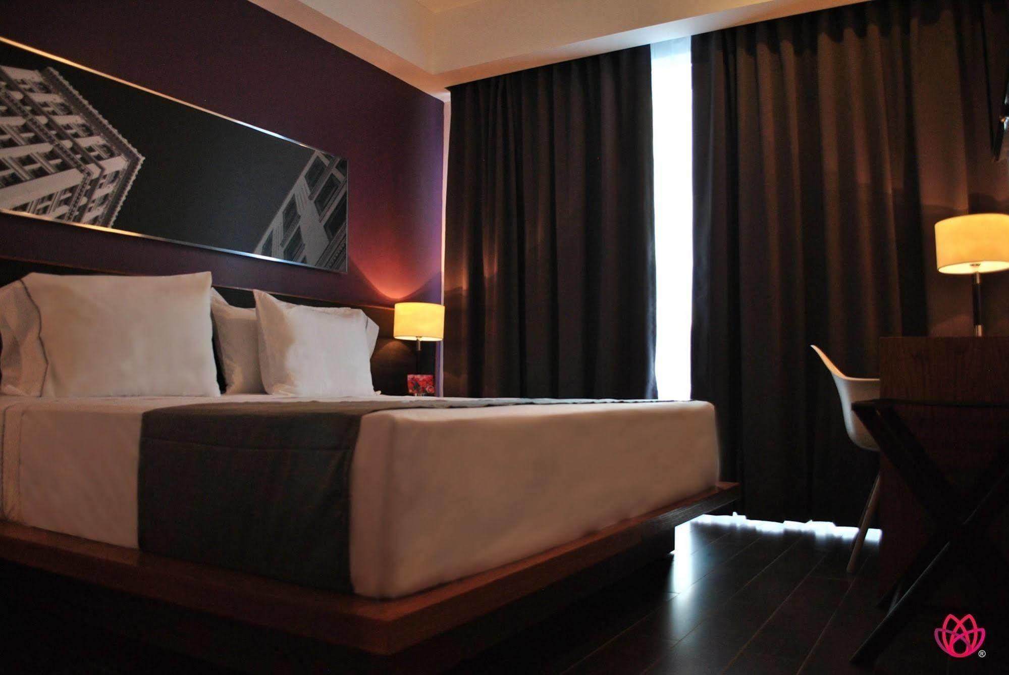 Hotel Y Tu Expo Гвадалахара Экстерьер фото
